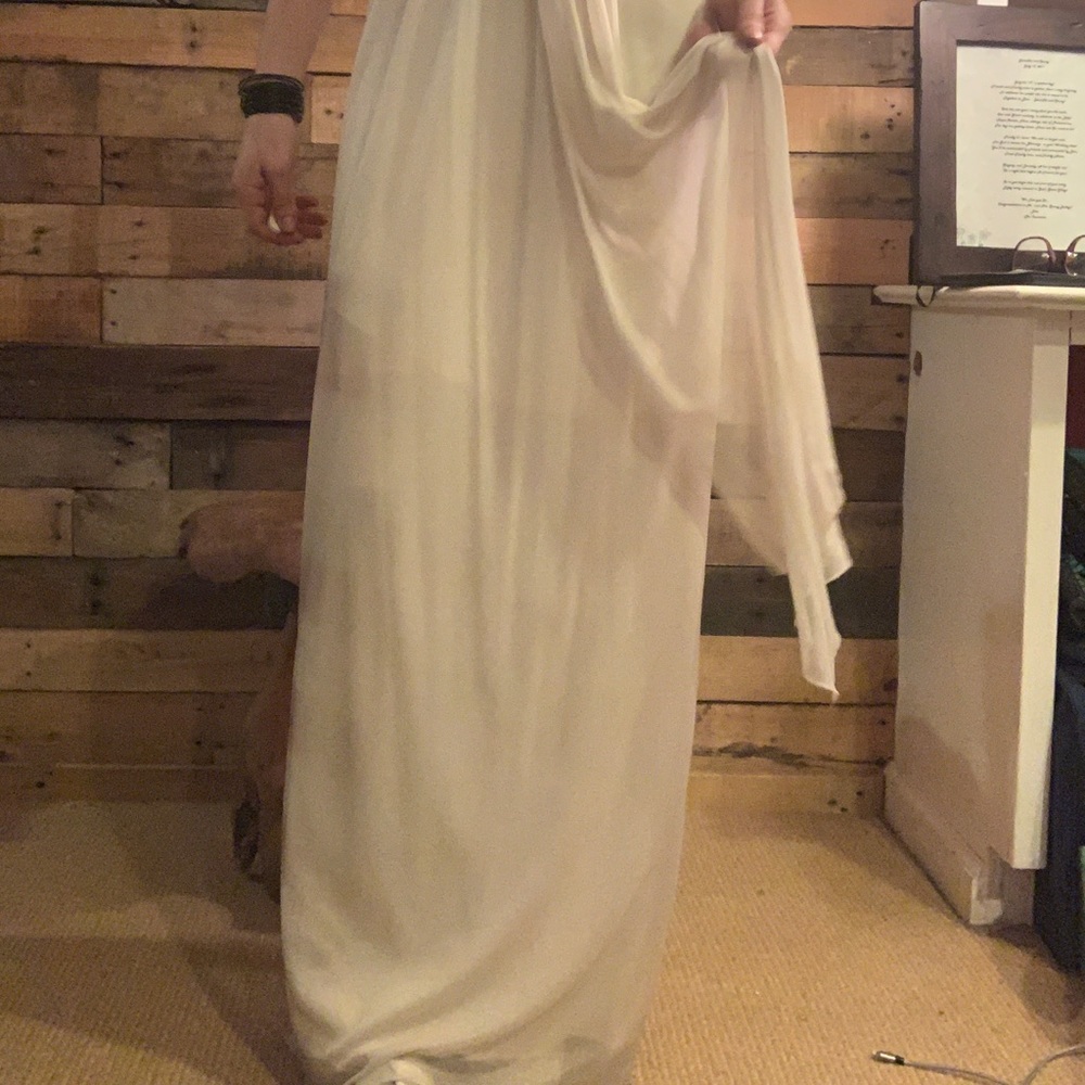City Triangles Cream Gold Prom Dress - Picture 2 of 14